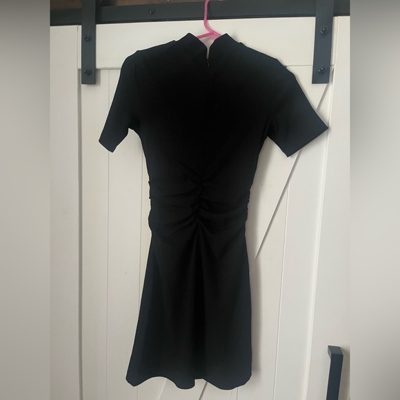 Dynamite Lex Dress - Picture 2 of 3